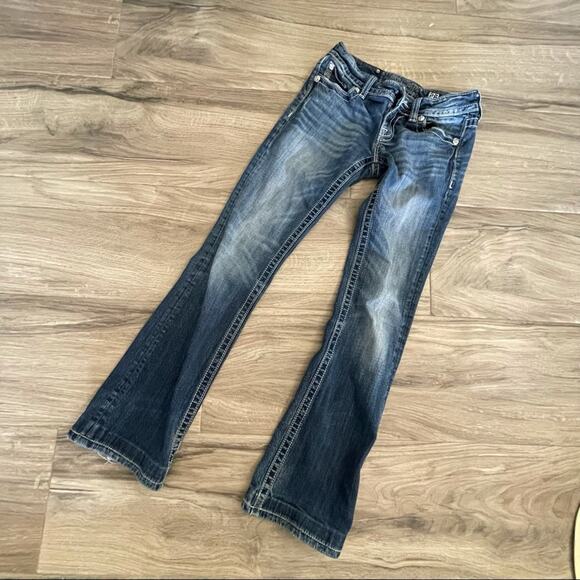 Miss Me black and white spotted cow flaps size 26 - Picture 3 of 15